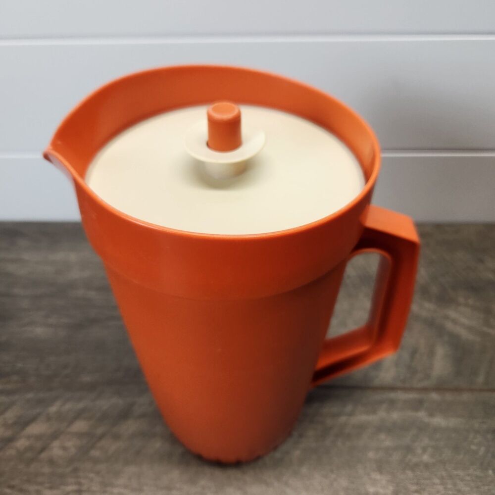 Vintage Tupperware Harvest Orange Pitcher Push-Button Lid Two Quart 800-12 MCM